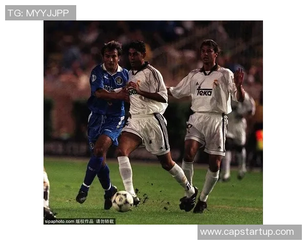 足球远古球星数据全景回顾与历史成就分析